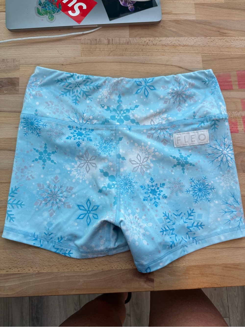 FLEO Snowflake Shorts – Medium